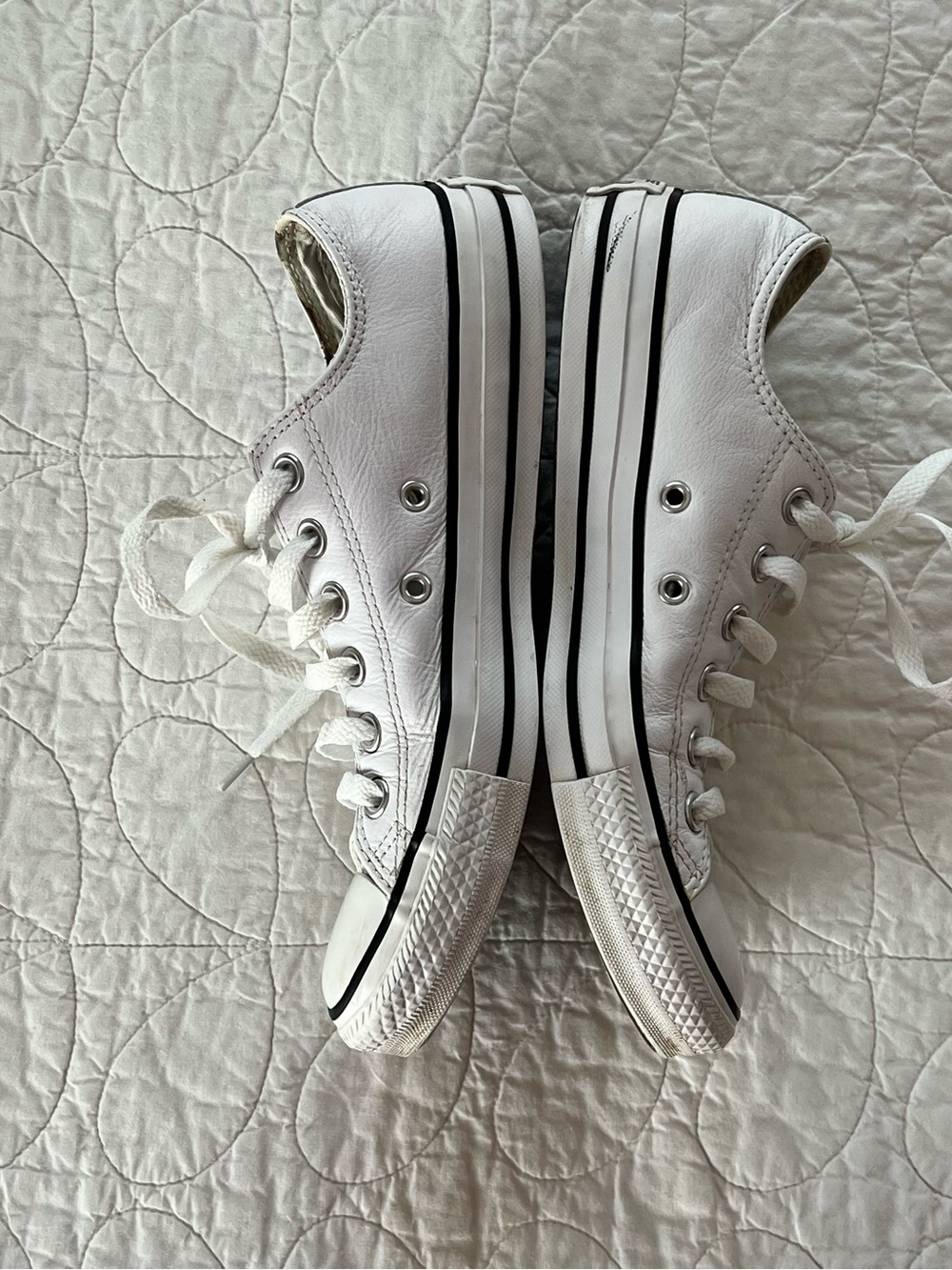 Converse White Leather Chuck Taylor Low-Top Lace-Up Sneakers Classic Prepster - Picture 6 of 8